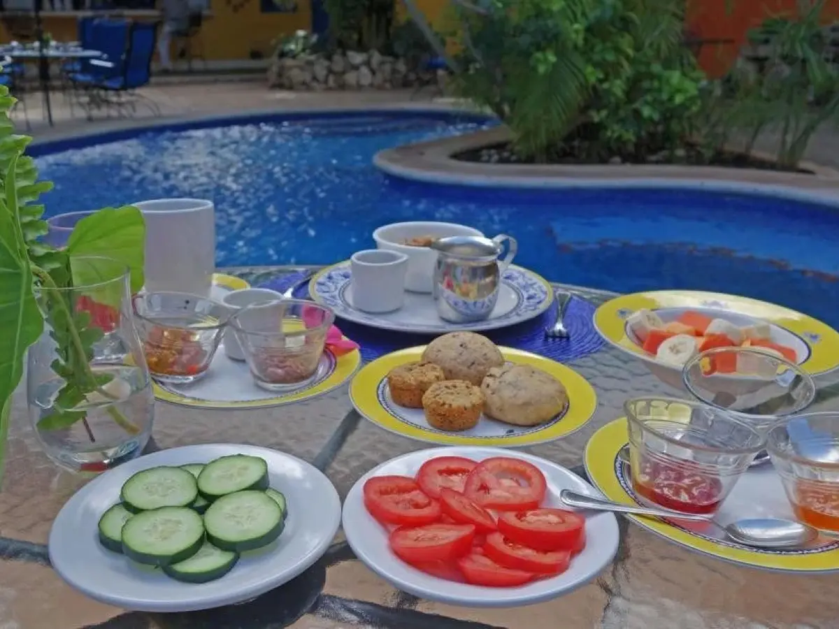 Hotel Medio Mundo