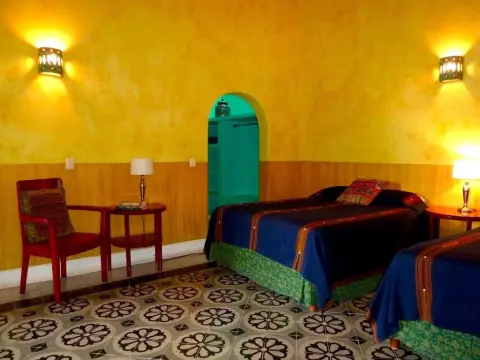 Hotel Medio Mundo - Photo 3