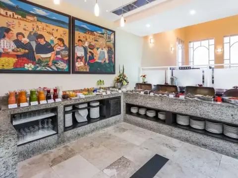 Hotel NH Lázaro Cárdenas - Photo 3