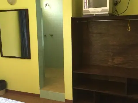 Hotel Oxford - Photo 1