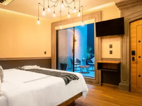 Hotel Patio Santiago - Photo 4