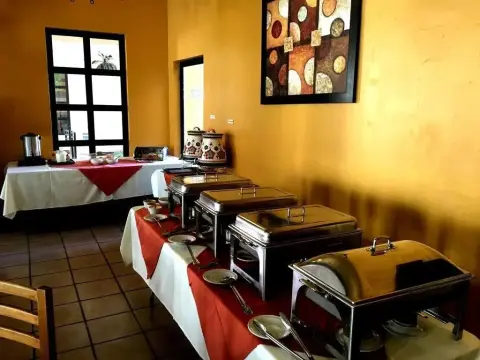 Hotel Plaza Tenam - Photo 4