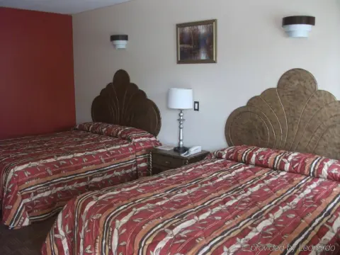 Hotel Pueblito Inn - Photo 4