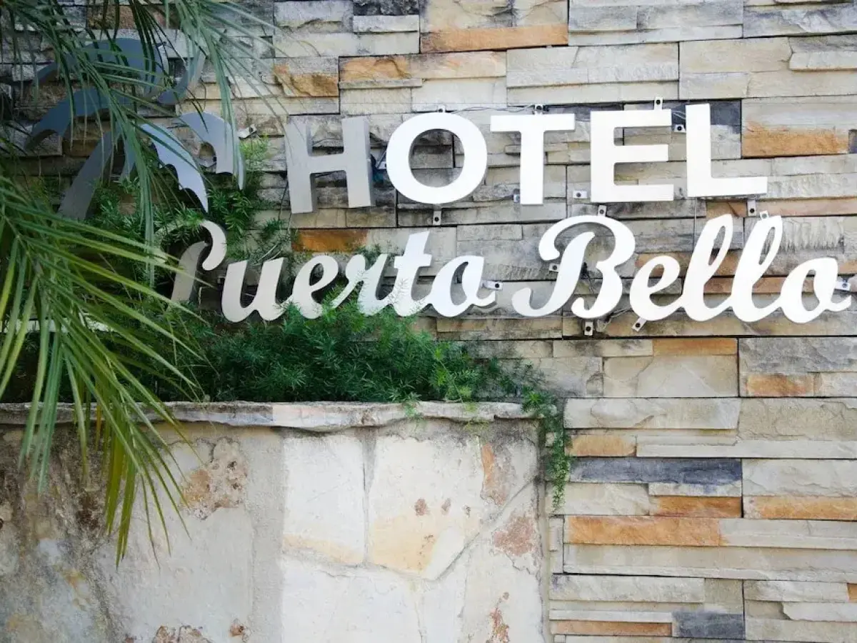 Hotel Puerto Bello