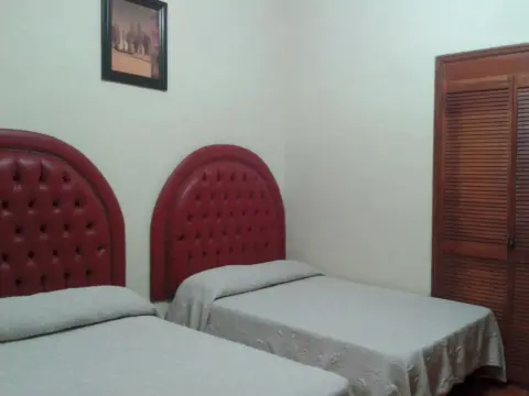 Hotel Reforma - Photo 4