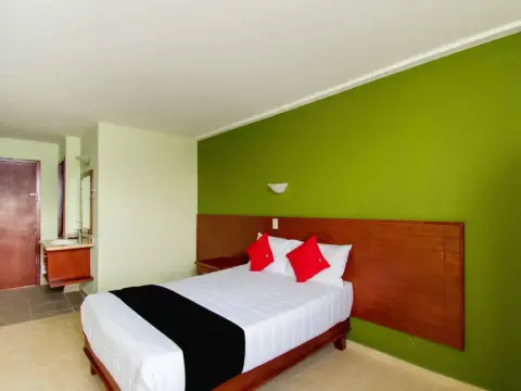 Hotel San Pablo - Photo 3