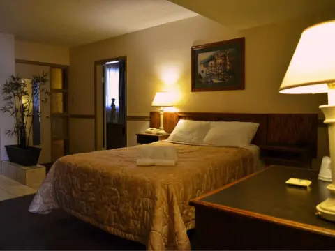 Hotel Santa Fe - Photo 3