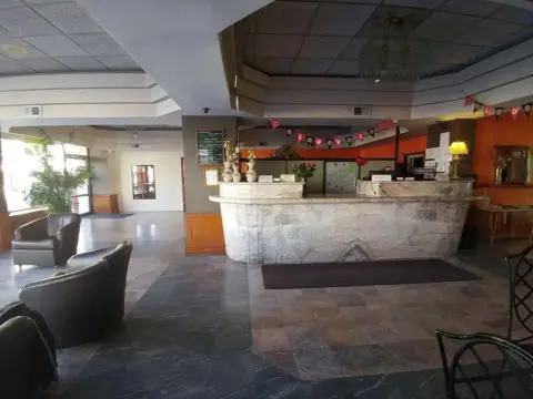 Hotel Santa Fe - Photo 2