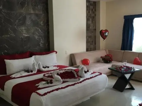 Hotel St Angel - Photo 2