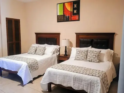 Hotel Villa Bernal - Photo 3