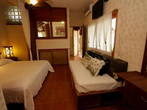 Hotel Villas Las Azucenas - Photo 4