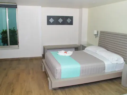 Hotel Villas Maria Isabel - Foto 1