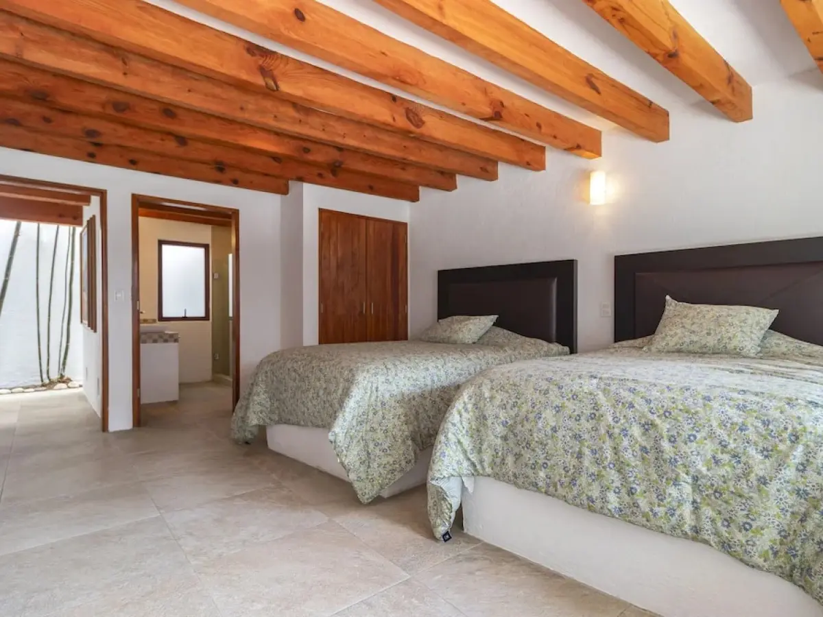 Lake view house with private pool