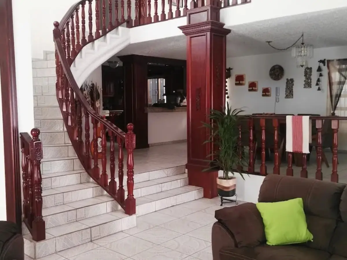 Lia Ajijic - Lakeside B&B