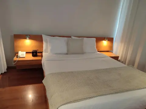 Lombardo Suites - Photo 2
