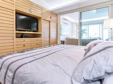 Luxury Private Resort 2-br 2-wr Condo w Breath Taking Lake Views - Photo 4