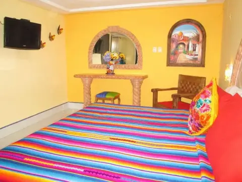 Mayan Sun Bed and Breakfast - Photo 2