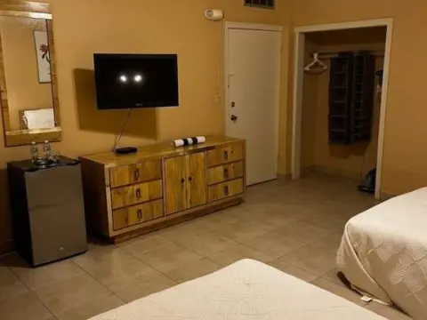 Meson Del Rey - Photo 4