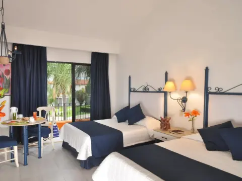 Mision Colima - Photo 3