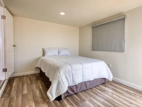 Nicole Suites - Photo 3