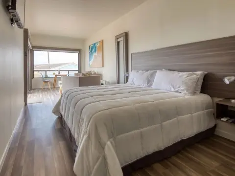 Nicole Suites - Photo 4
