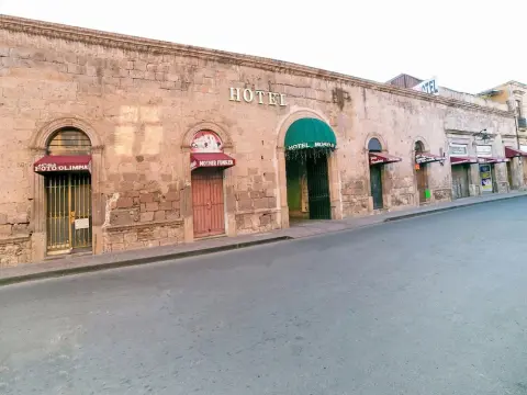OYO Hotel Morelia - Photo 1