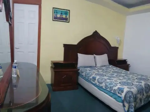 OYO Hotel Morelia - Photo 3