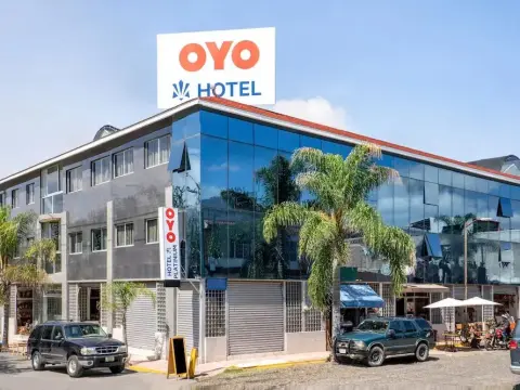 OYO Hotel Platinium Gran Hotel - Photo 1