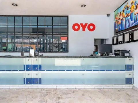 OYO Hotel Platinium Gran Hotel - Photo 2