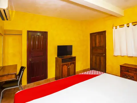 OYO Hotel Playa Del Carmen - Photo 4