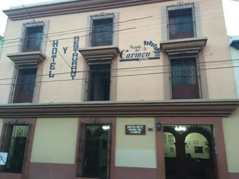 OYO Hotel Posada Del Carmen - Photo 1