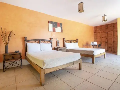 OYO Hotel Villa del Angel - Photo 3