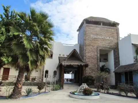 Porto Coral Hotel & Suites - Photo 1