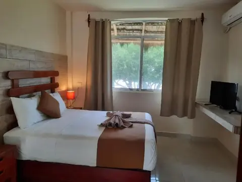 Porto Coral Hotel & Suites - Photo 4