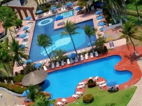 Qualton Club & Spa Puerto Vallarta - Photo 4