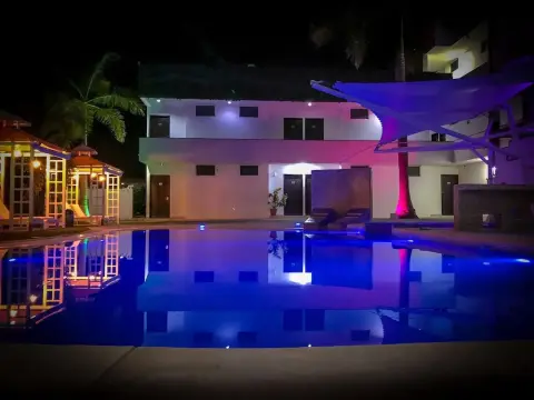 Sara Suites Ixtapa - Photo 1