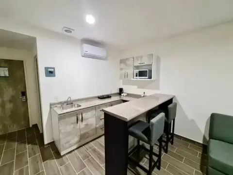 Sr Suites - Photo 3