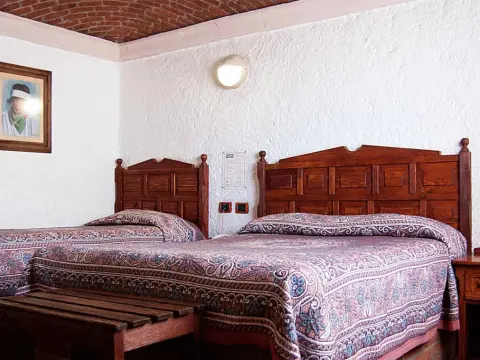 State Inn - Photo 3