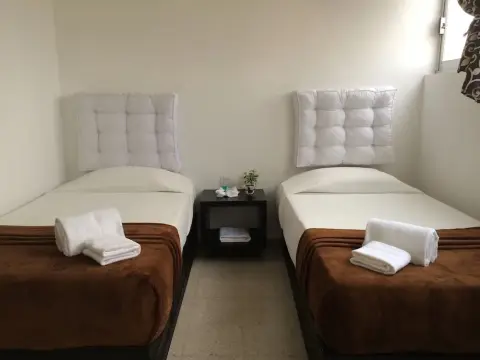 Suites 201 - Photo 4