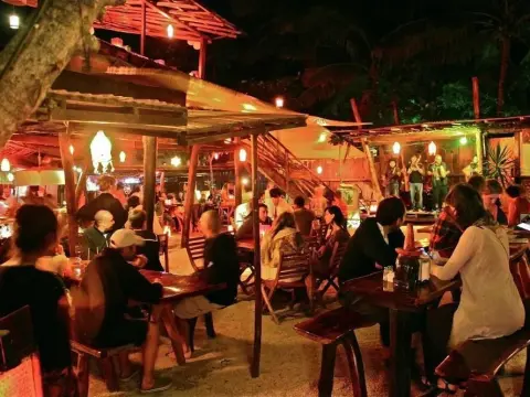 The Safe House - Photo 1