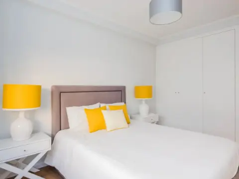 137 Lux Residence - Photo 3