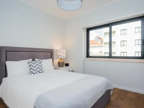 137 Lux Residence - Photo 4