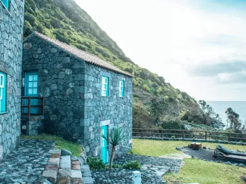 Abrigo da Cascata - Casas de Campo - São Jorge - Photo 4