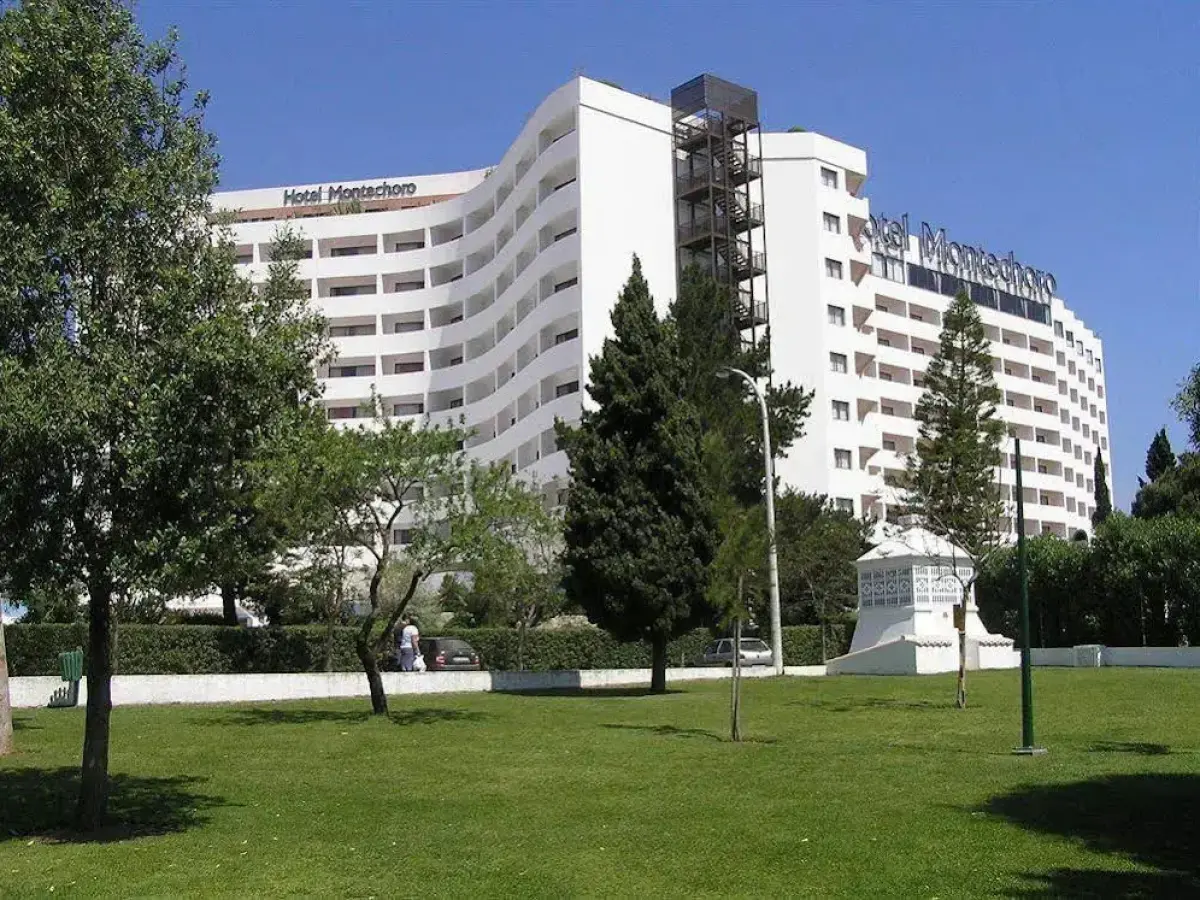 Apartamentos Montechoro Clube 99