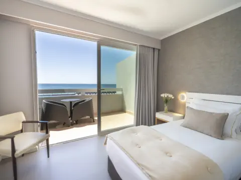 Arribas Sintra Hotel - Photo 3