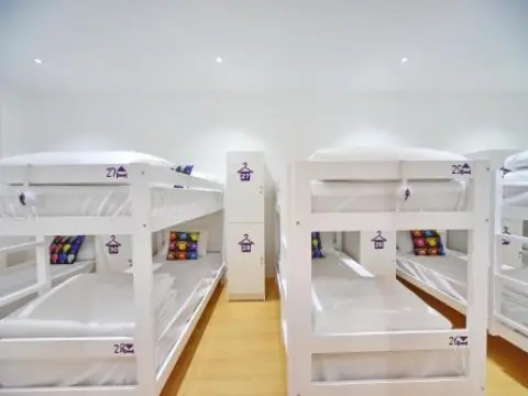 Brothers Hostel - Photo 2