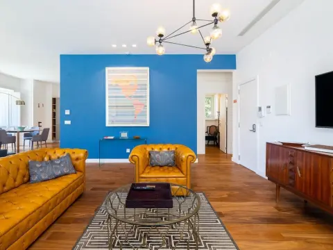 Chalet Estoril Townhouse - Photo 4