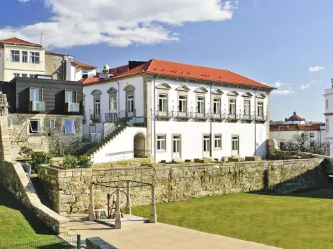 Condes de Azevedo Palace - Photo 1