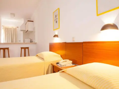 Don Tenorio Aparthotel - Photo 4