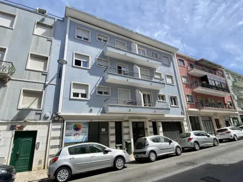 DuMont Lisbon Guesthouse - Photo 1